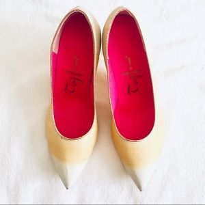 Taj of India 1960s vintage silk heels, never worn